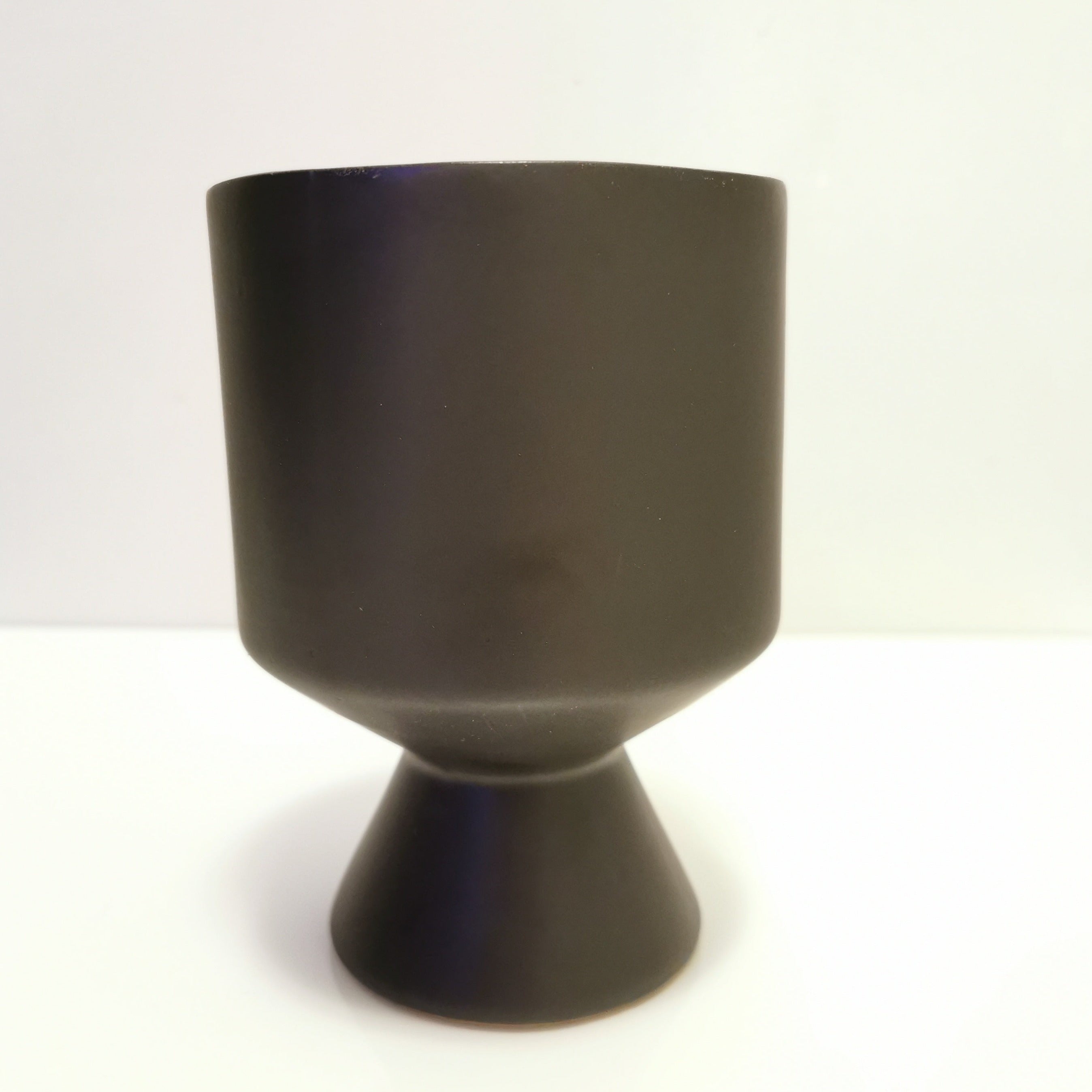 De Vil Ceramic Pot Black